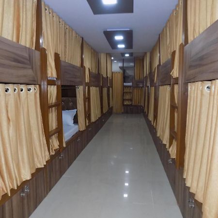 Metro Inn Dormitory Mumbai Dış mekan fotoğraf