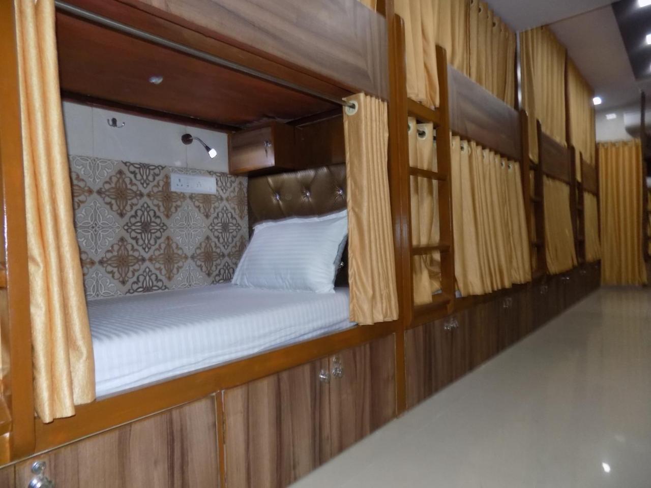 Metro Inn Dormitory Mumbai Dış mekan fotoğraf