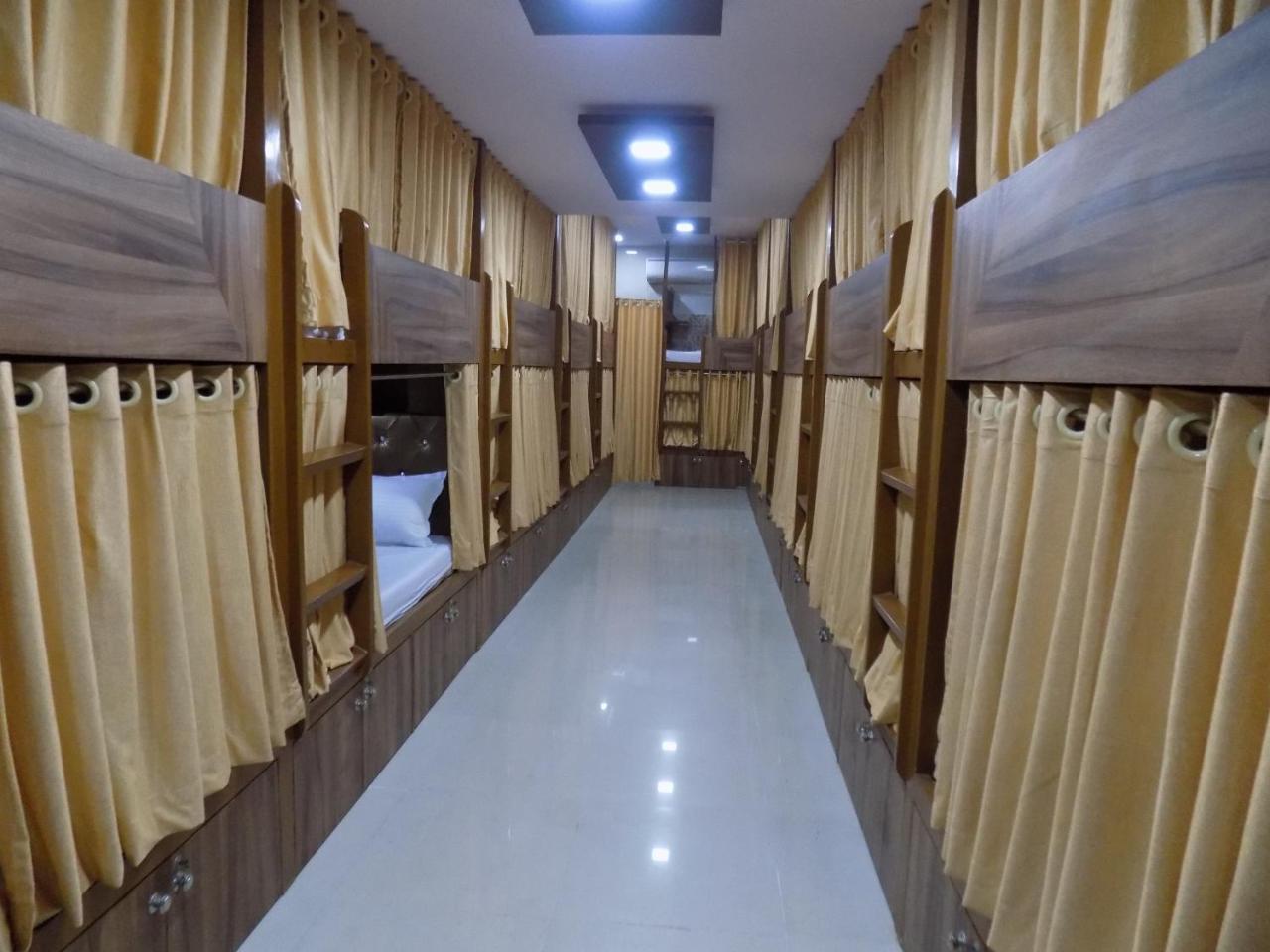 Metro Inn Dormitory Mumbai Dış mekan fotoğraf